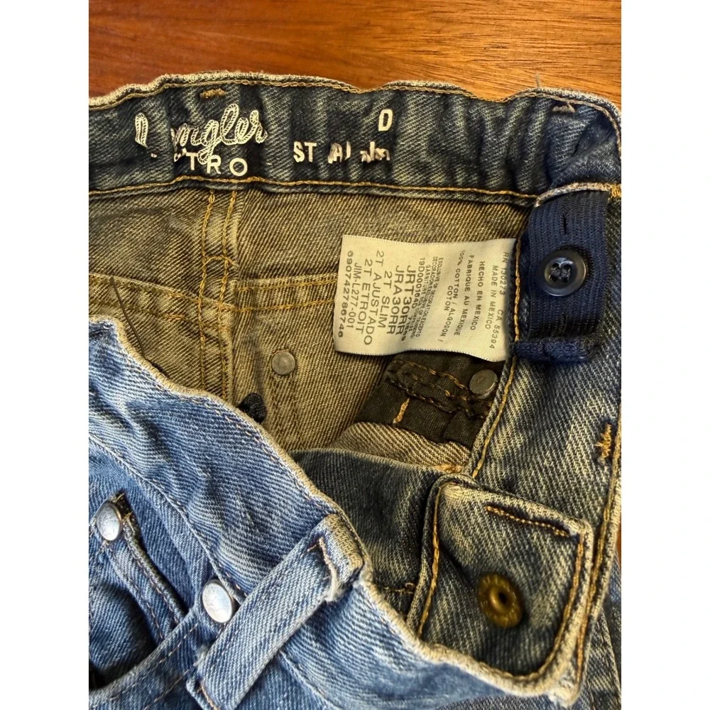 Wrangler Retro Toddler Boy 2T Slim Straight  Jeans Medium Wash Distressed Cowboy